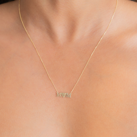 Mom Heart 14K Gold Nameplate Necklace