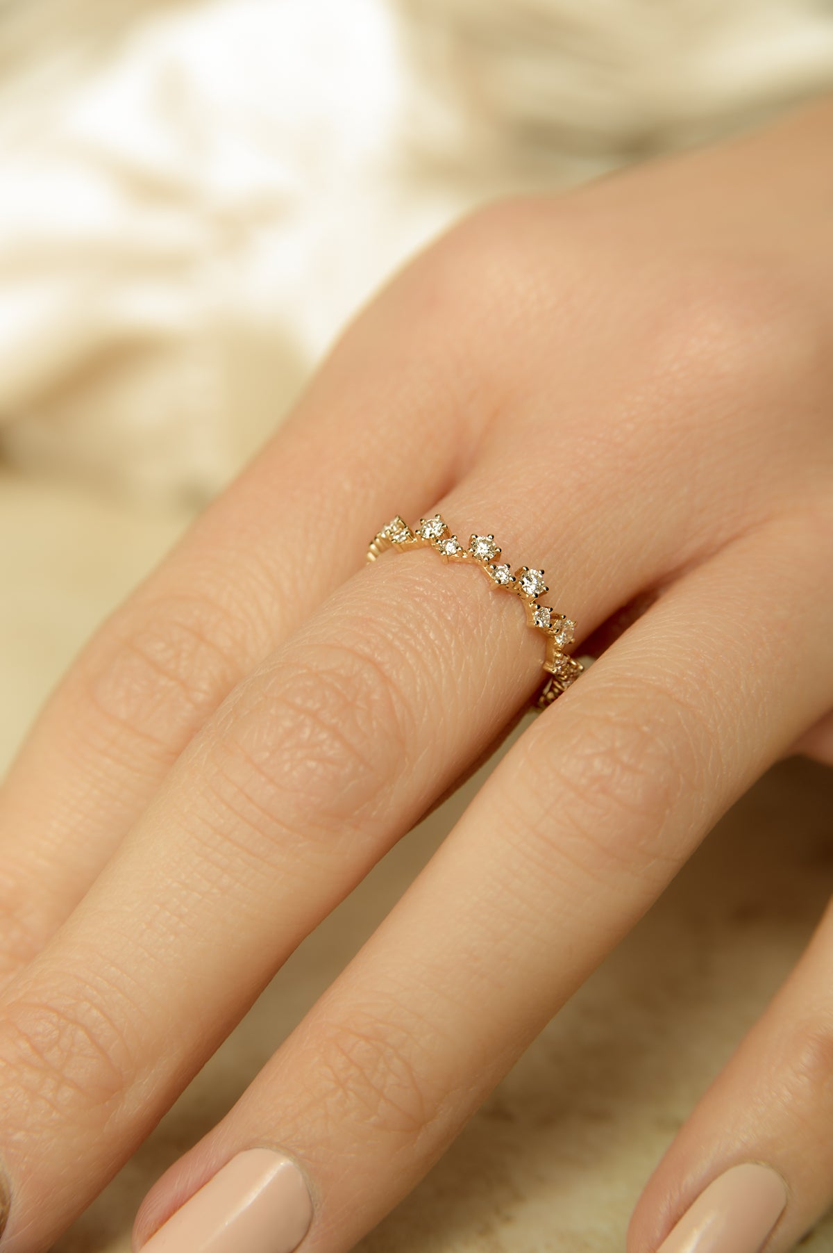 Buying Jewelry Online: a How-To Guide
