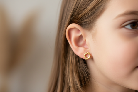 Goldy Blocks Stud Earring