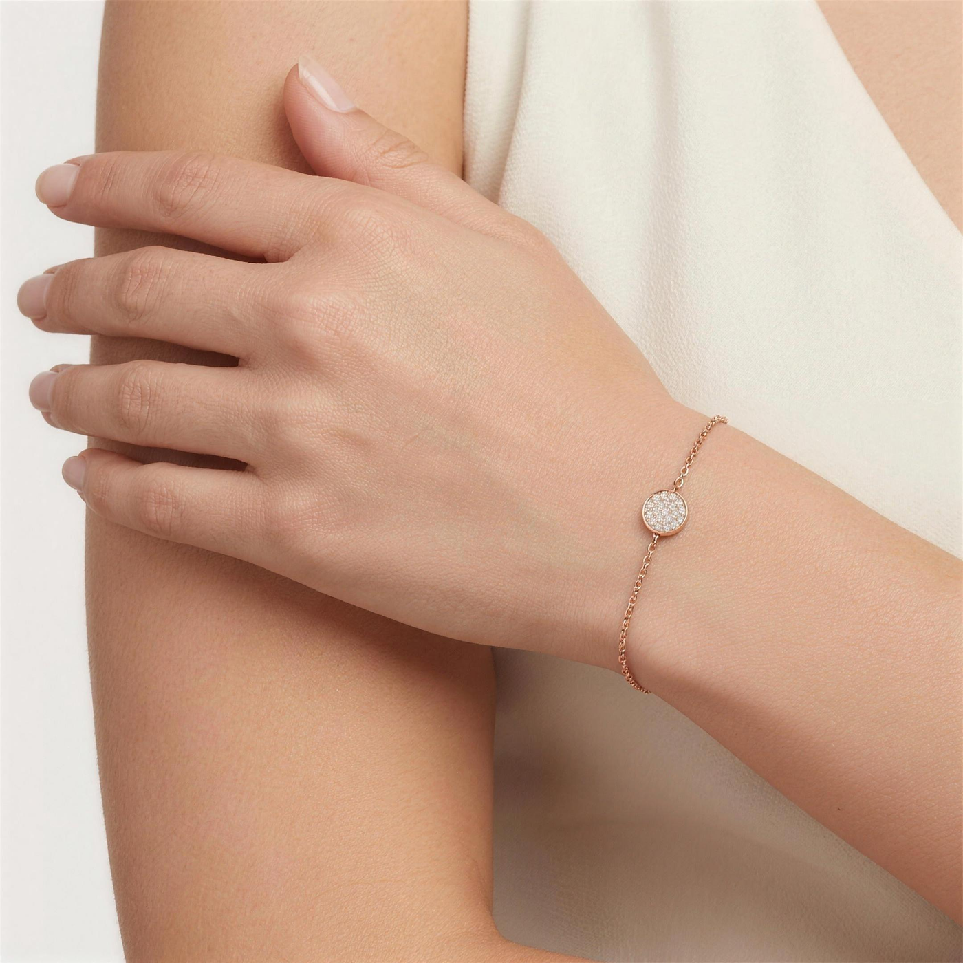 Diamond Pave Circle Bracelet