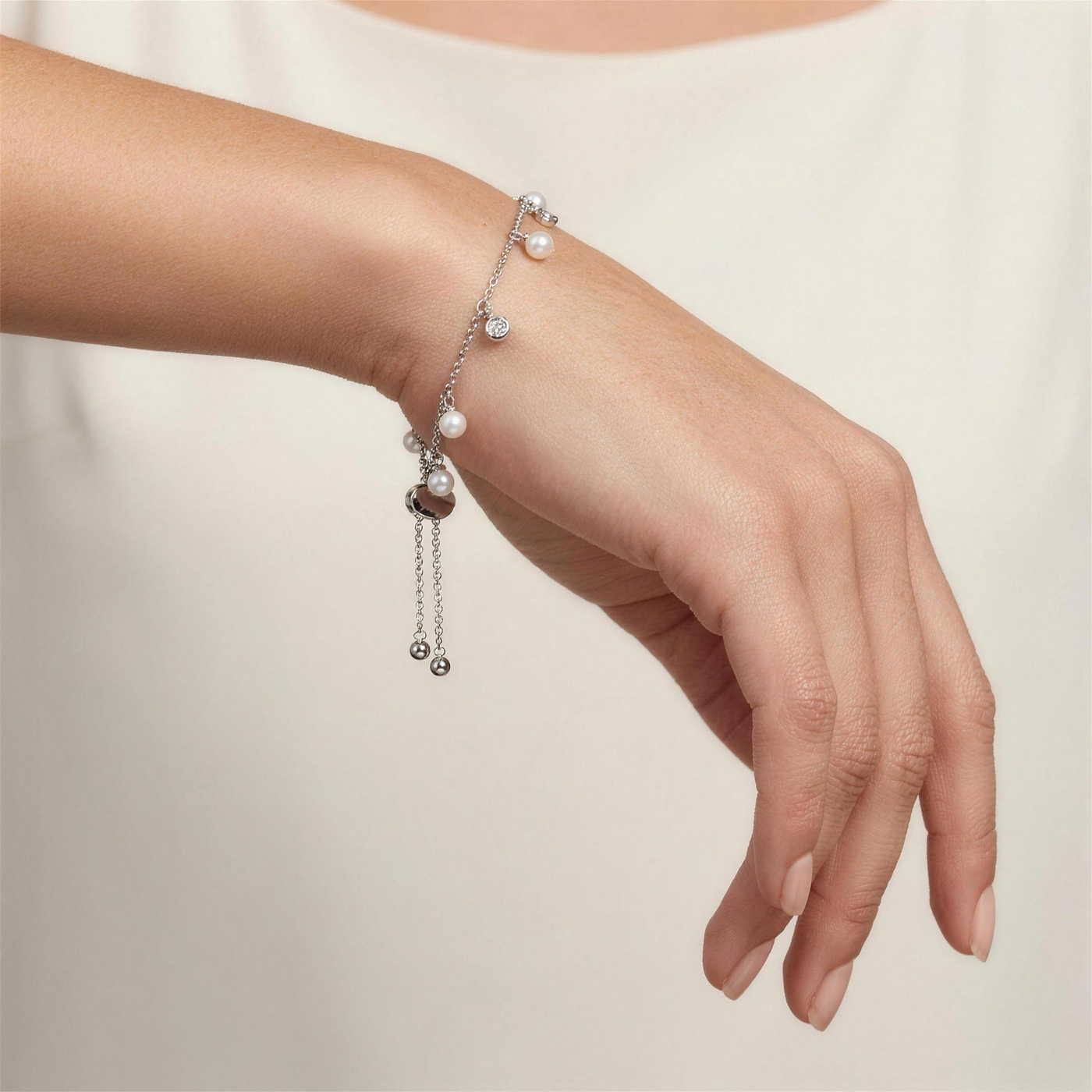 Diamond & Pearl Bolo Bracelet