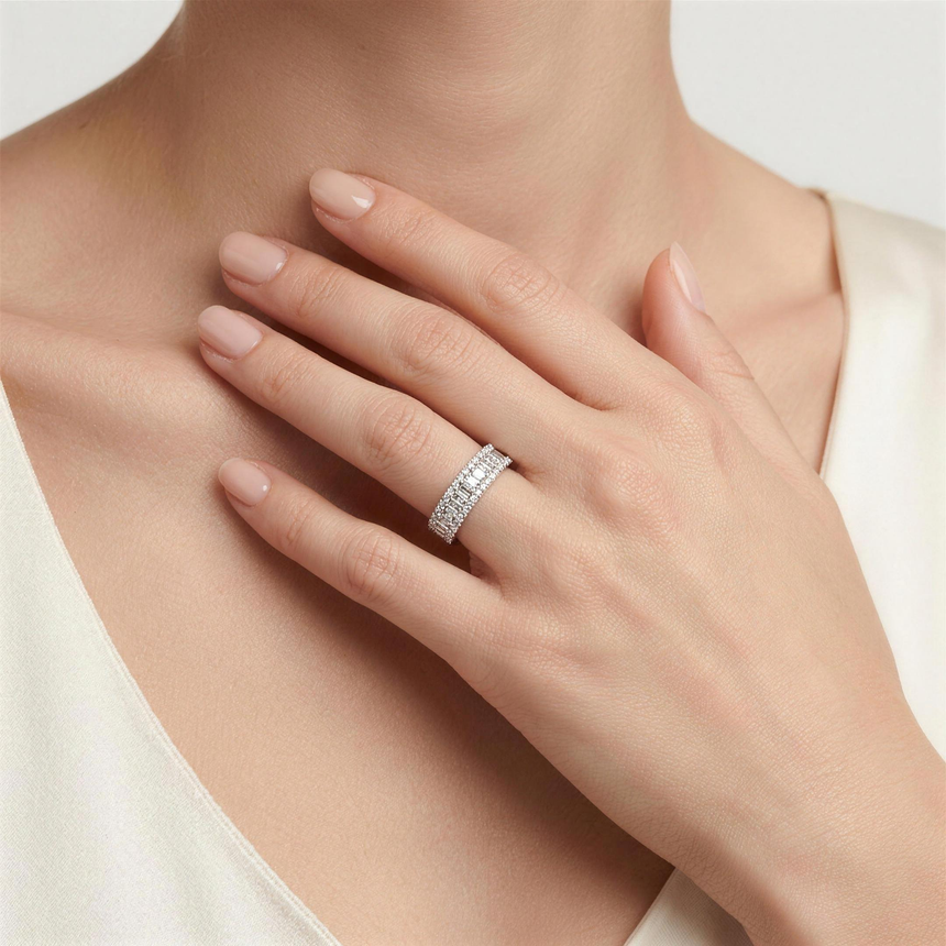 Kylie Diamond Baguette Band
