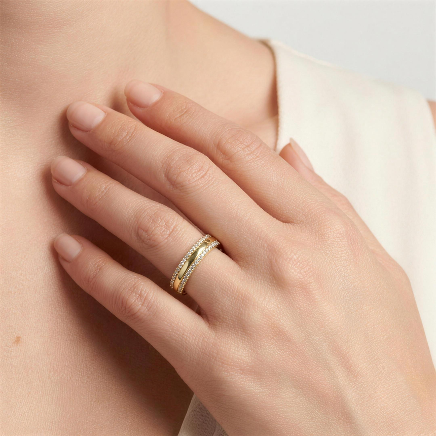 Diamond Lined Gold Band