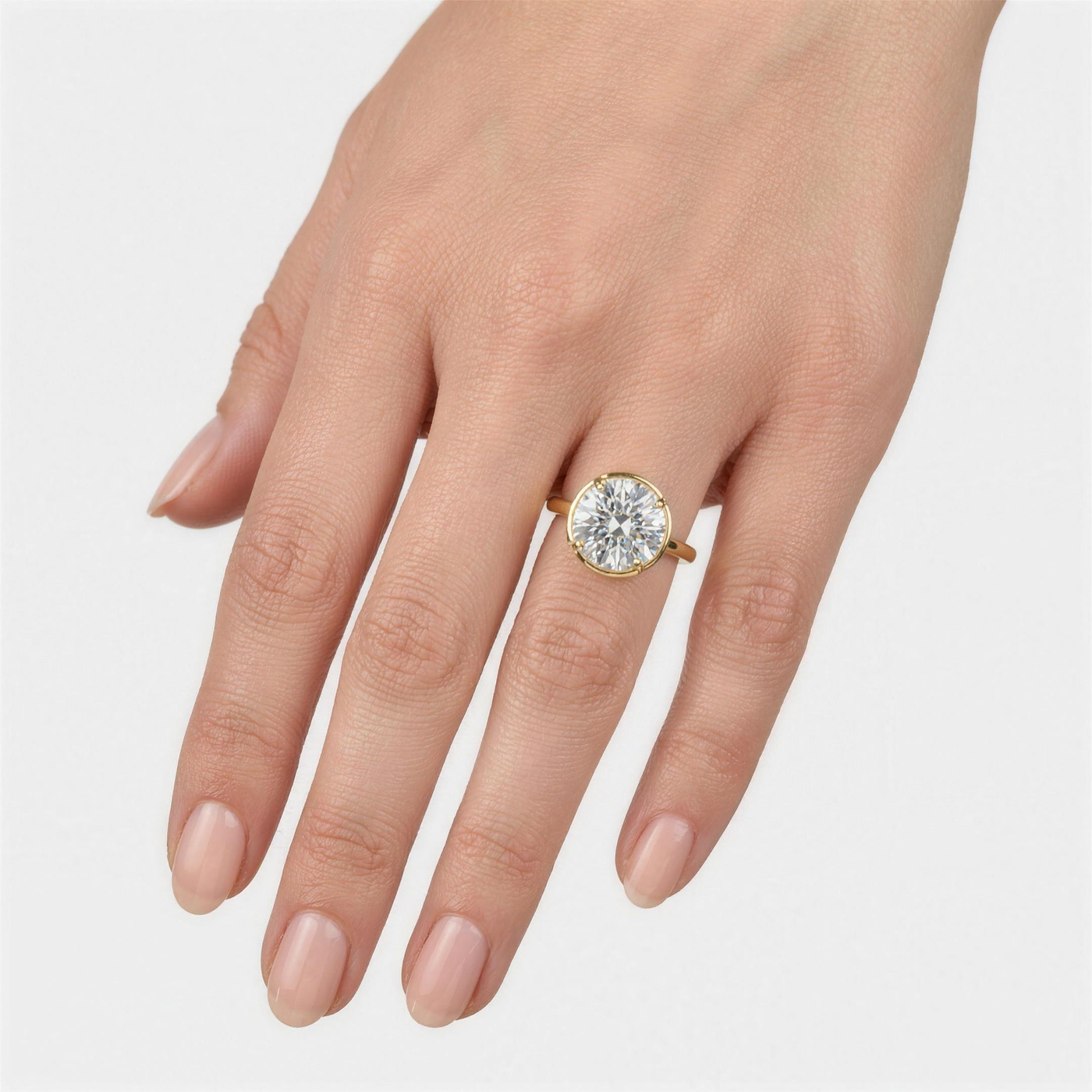 Round Bezel Lab Grown Diamond Ring