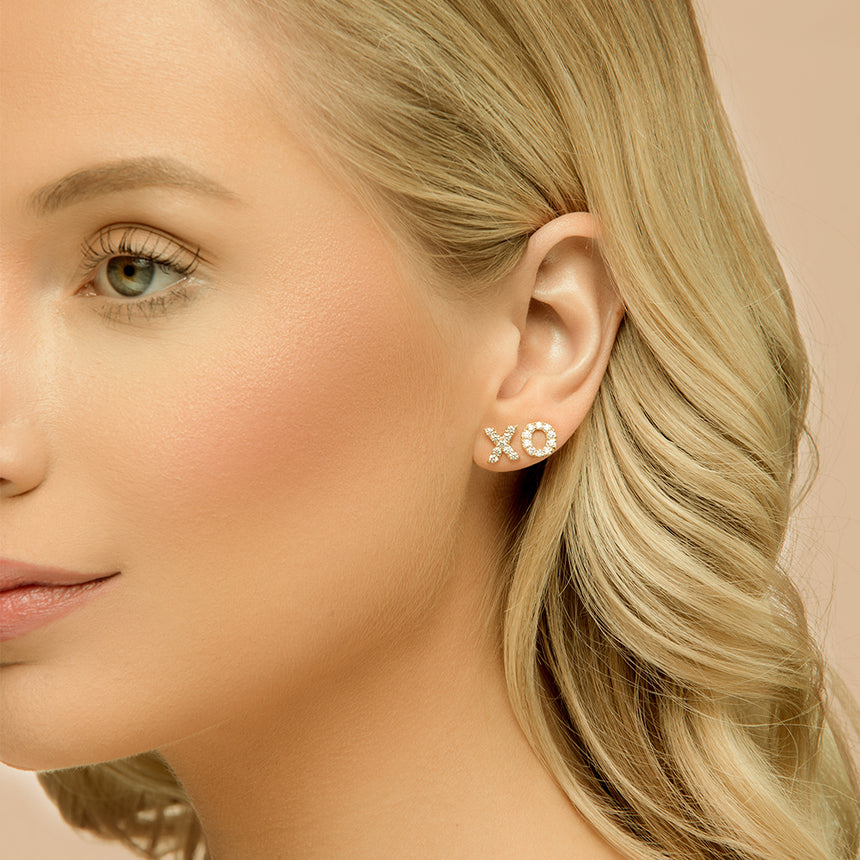 XO Diamond Studs